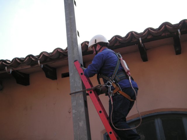 PRACTICAS (5) RIESGO ELECTRICO